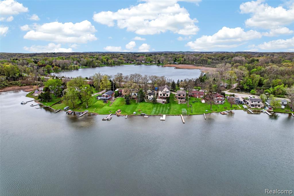 3071 School Lake Drive, Brighton, MI 48114 — Photo 45
