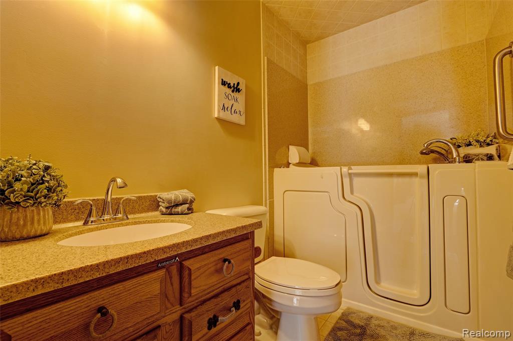 3015 Wildwood Road, Holly, MI 48442 — Photo 28