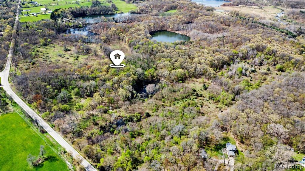 8815 Milford Road, Holly, MI 48442 — Photo 49