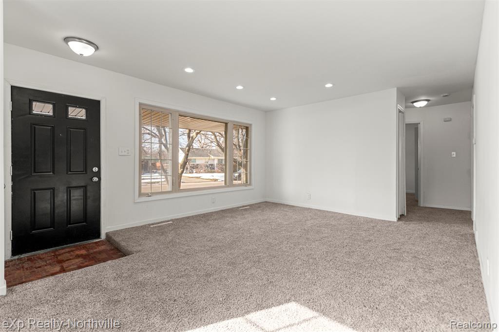 4675 Julius Boulevard, Westland, MI 48186 — Photo 9