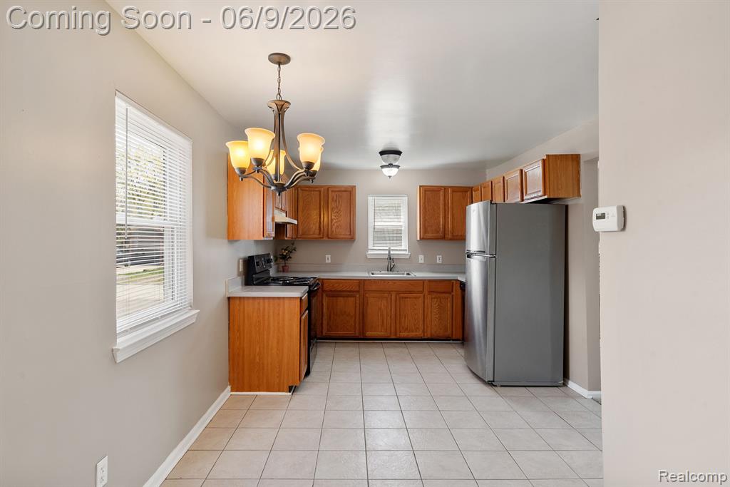 3260 SASHABAW Road, Waterford, MI — Photo 11