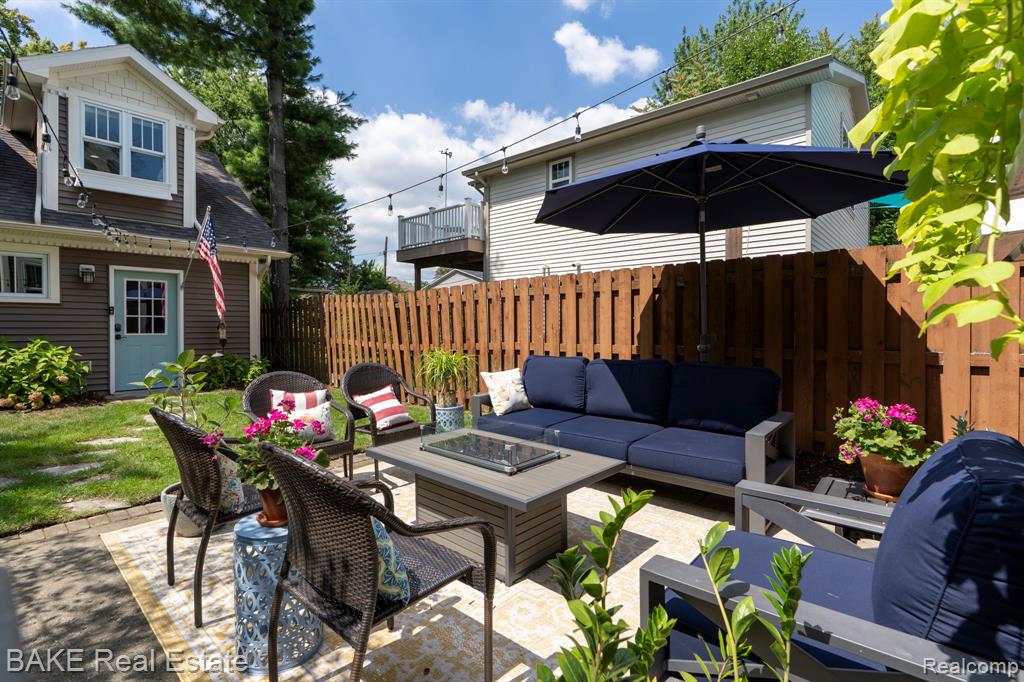 824 Forest Avenue, Plymouth, MI 48170 — Photo 8