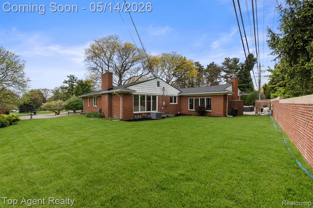 6739 White Pine Court, Bloomfield Hills, MI 48301 — Photo 46