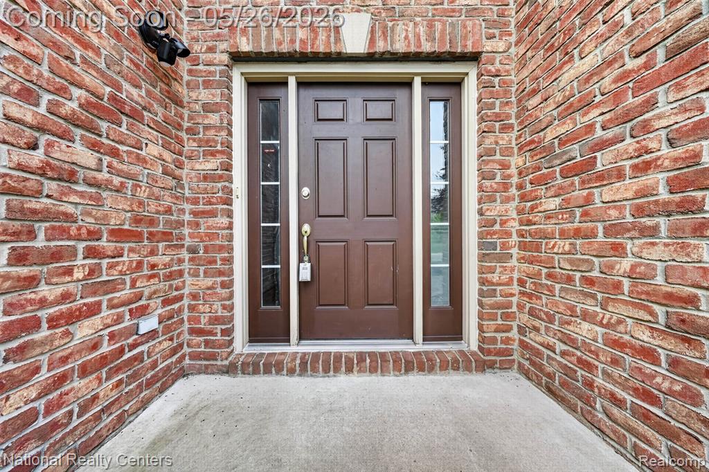 45907 Riviera Drive Drive, Northville, MI 48168 — Photo 4