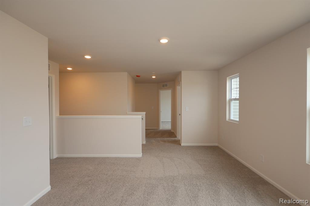 642 Harvest Way, Chelsea, MI 48118 — Photo 16