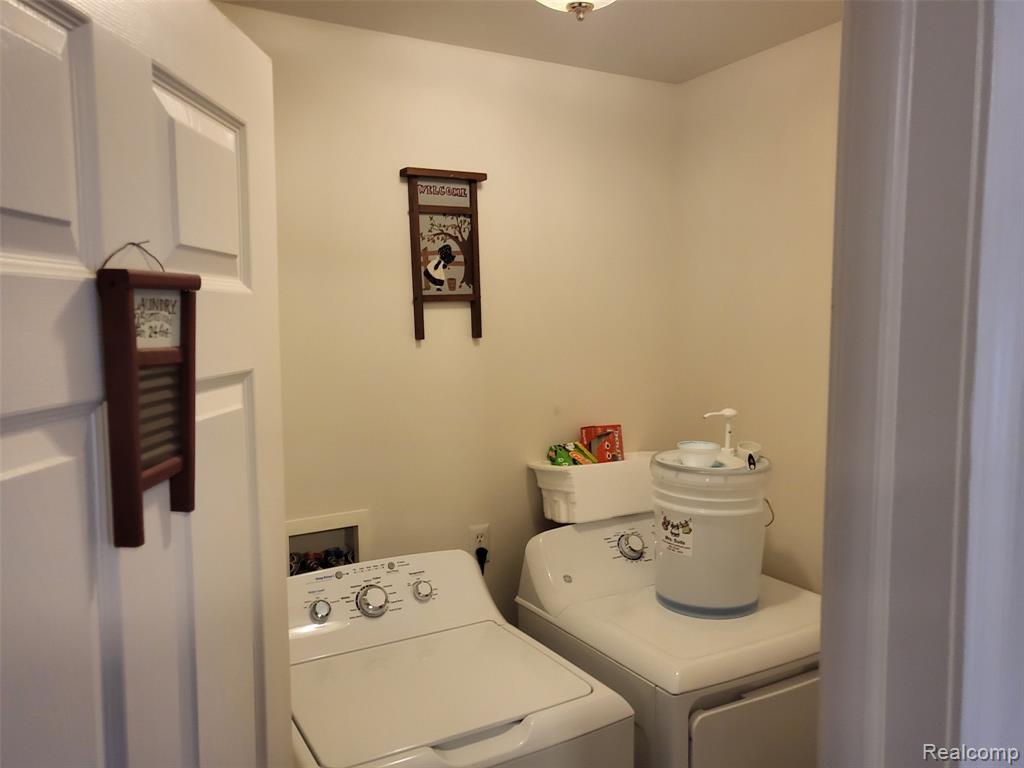 5216 Northwood Road, Grand Blanc, MI 48439 — Photo 15