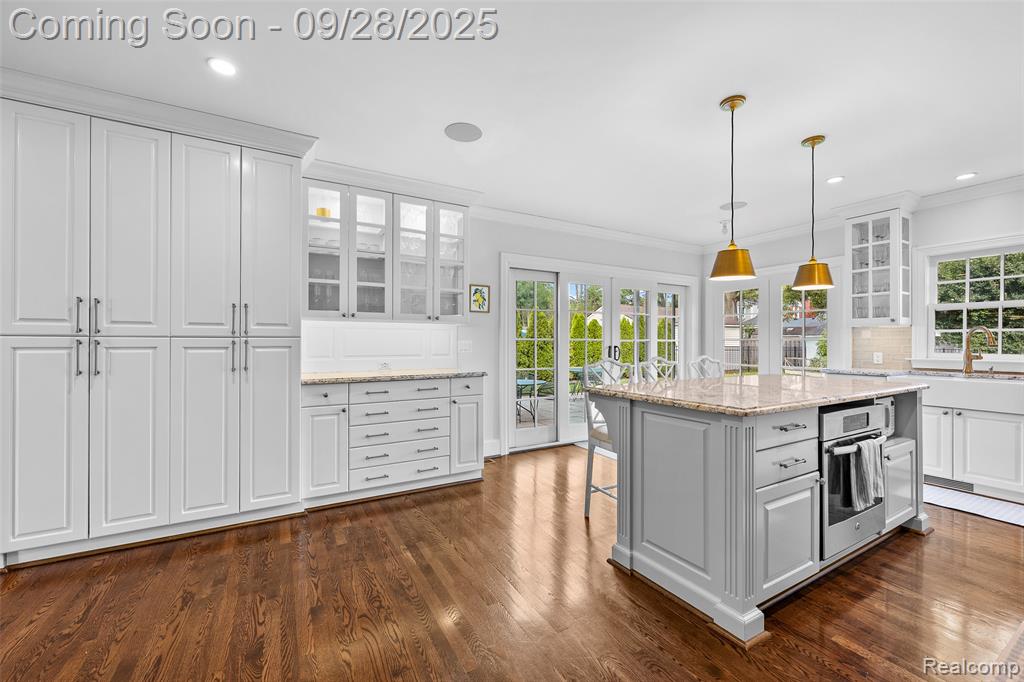 4402 Arlington Drive, Royal Oak, MI 48073 — Photo 17