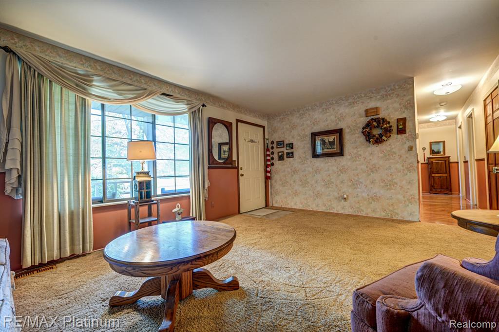 7062 South Fork Drive, Swartz Creek, MI 48473 — Photo 7