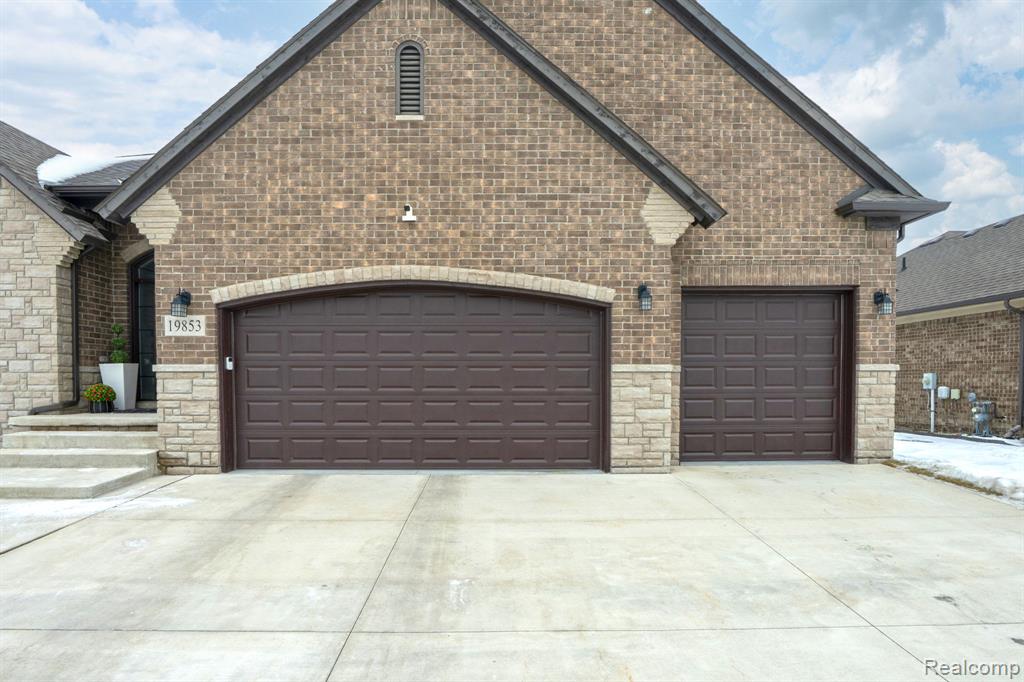 19853 Chase Drive, Macomb, MI 48042 — Photo 3