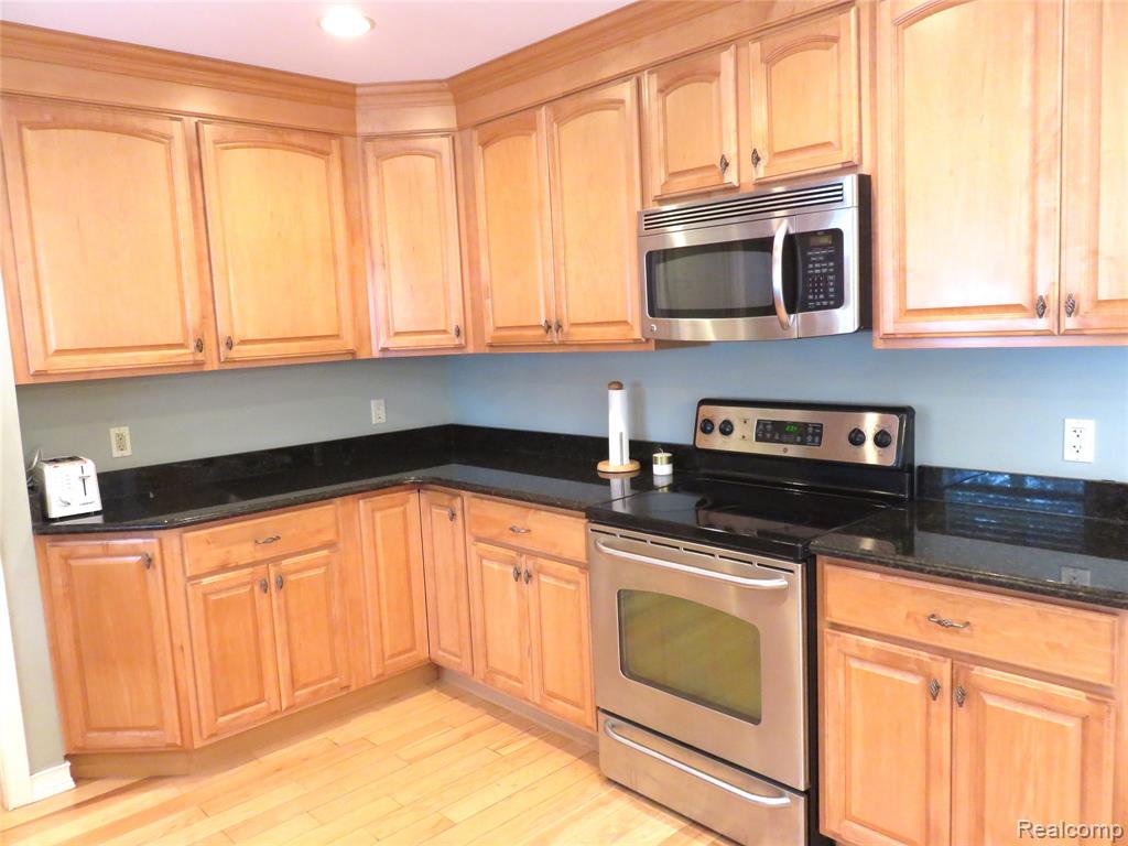 53432 Bruce Hill Drive, Shelby Twp, MI 48316 — Photo 11