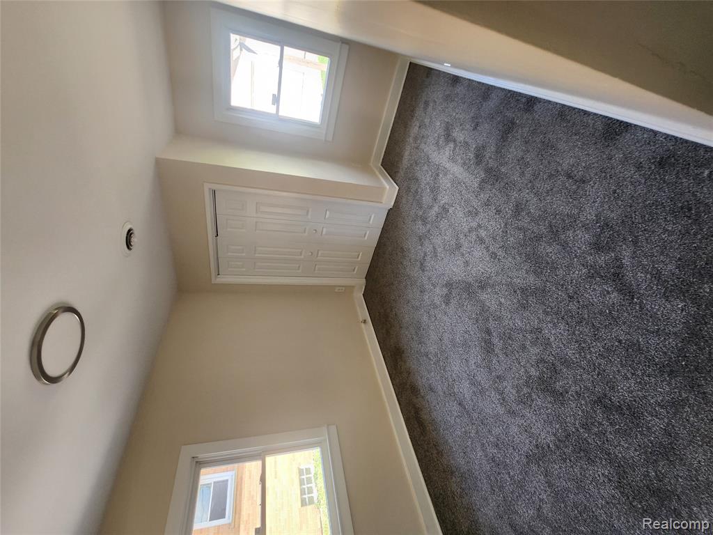6878 Drexel Street, Dearborn Heights, MI 48127 — Photo 10