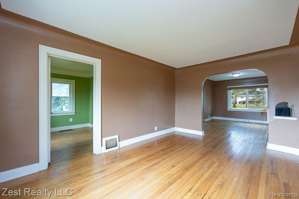 9471 PONTIAC LAKE Road, White Lake, MI — Photo 41