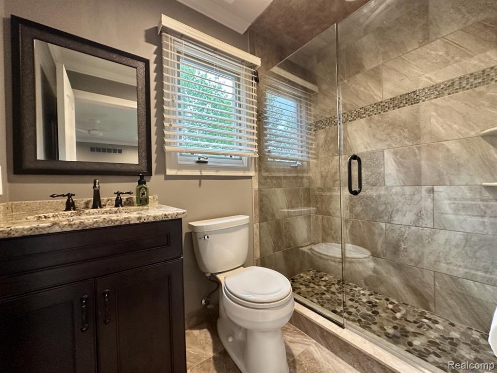 52006 Finch Court, Shelby Twp, MI 48315 — Photo 48