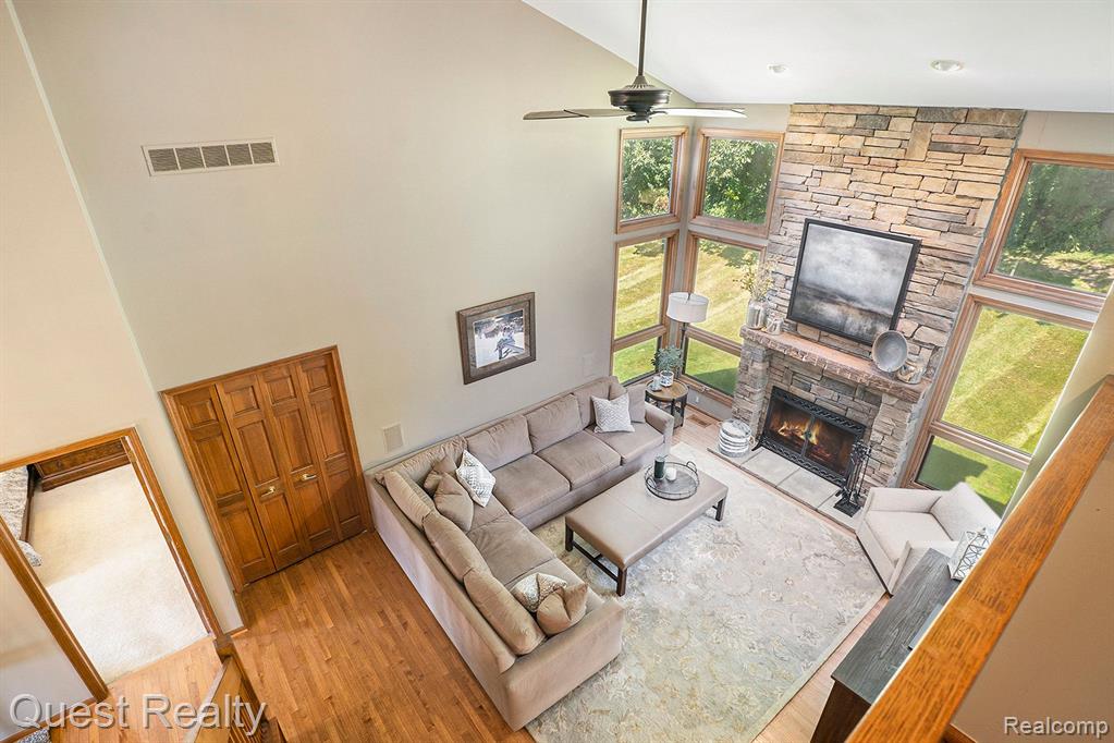 5780 GARNET Circle, Clarkston, MI 48348 — Photo 21
