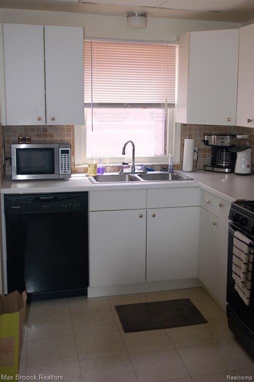 690 E LINCOLN Street, Birmingham, MI 48009 — Photo 7