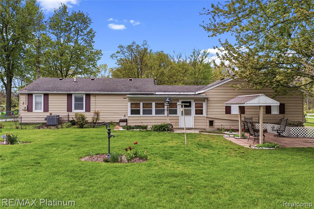 16479 S Jennings Road, Fenton, MI 48430 — Photo 25