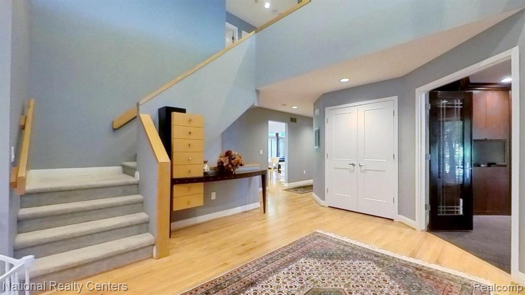 6783 Burtonwood Drive, West Bloomfield, MI — Photo 9