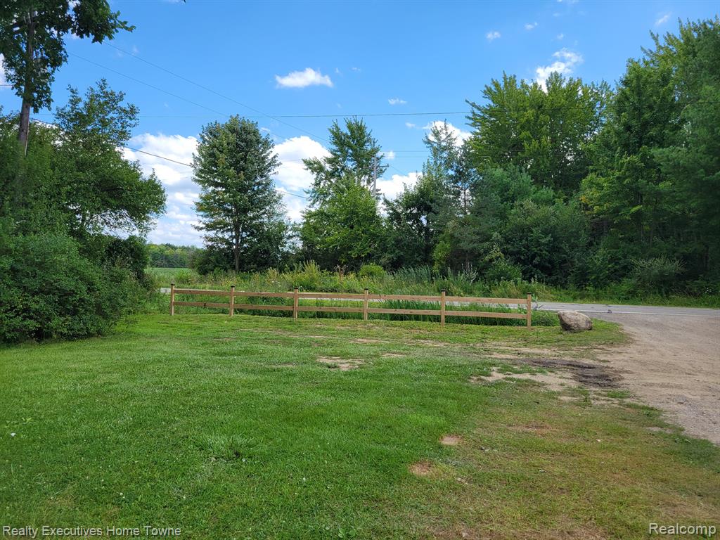 11004 BRYCE Road, Emmett, MI 48022 — Photo 10