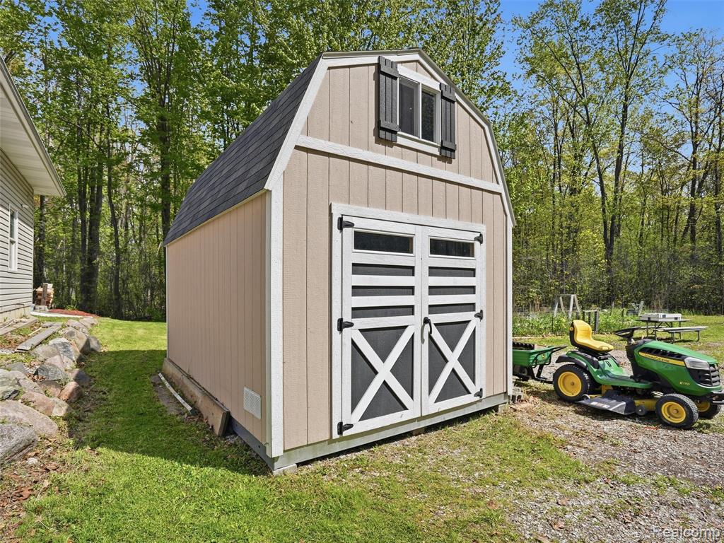 5790 Roberts Road, Cottrellville, MI — Photo 63