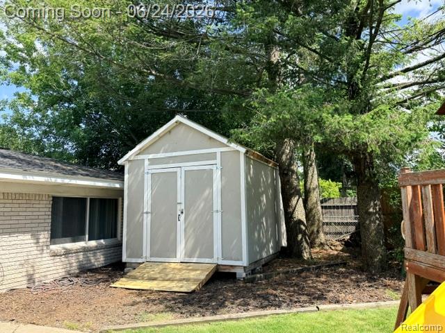 4177 Conne Mara Lane, Waterford, MI 48329 — Photo 24