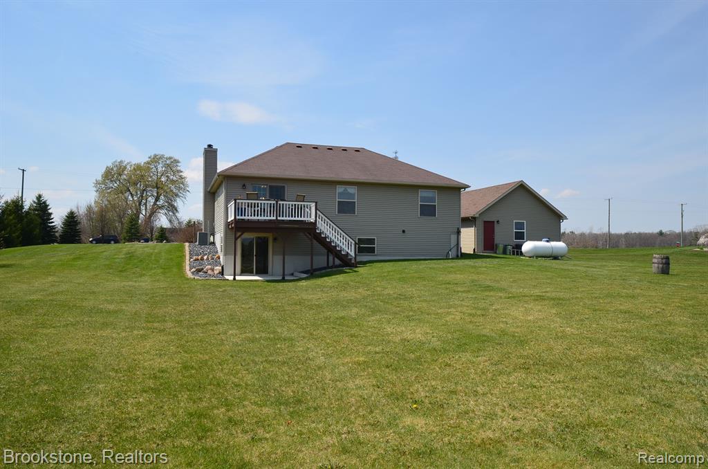 6854 WILDCAT Road, Grant, MI 48032 — Photo 11