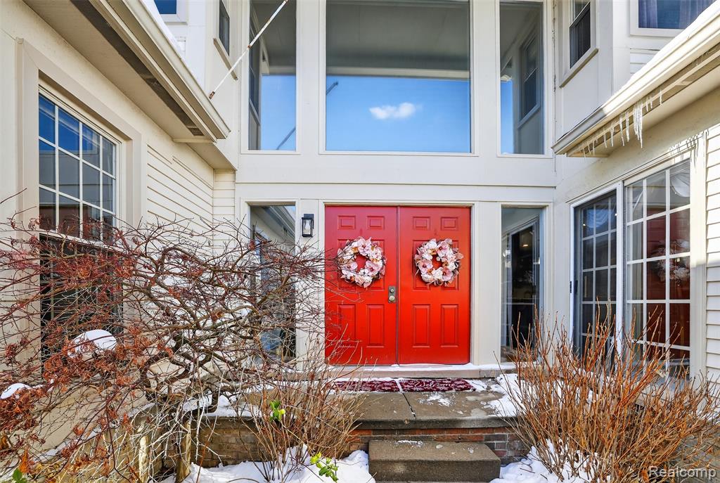 7328 Simsbury Drive, West Bloomfield, MI — front exterior