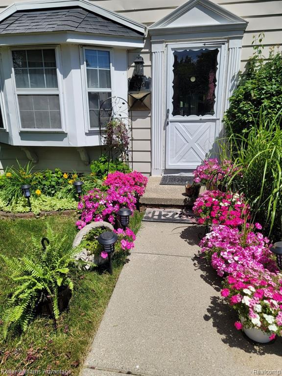42627 Savoy Court, Northville, MI 48167 — Photo 4