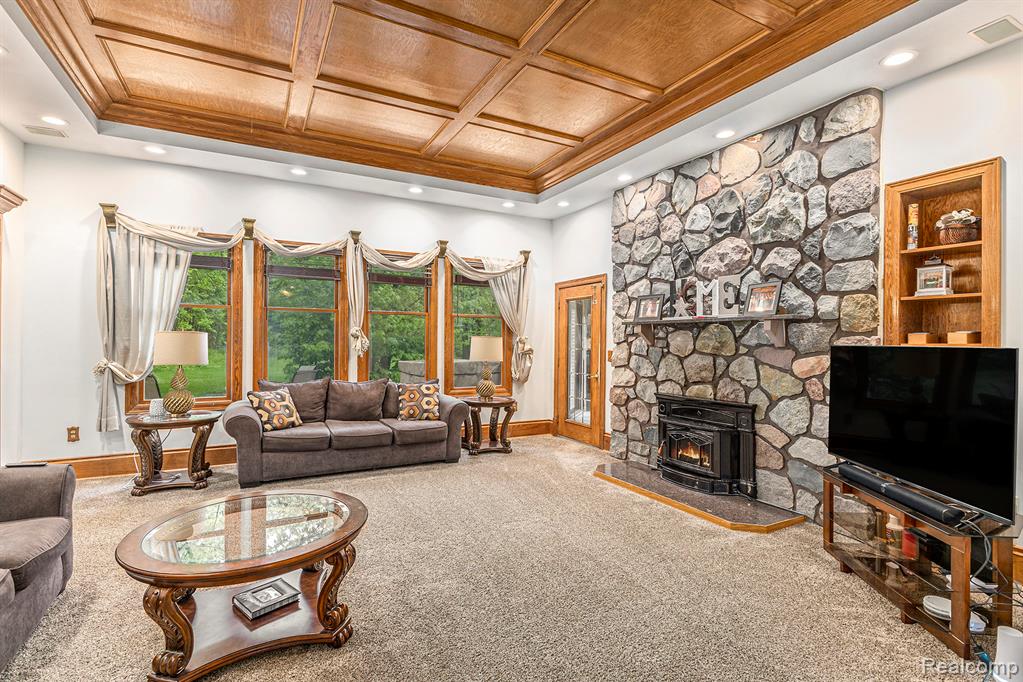 6140 Seymour Road, Swartz Creek, MI 48473 — Photo 9