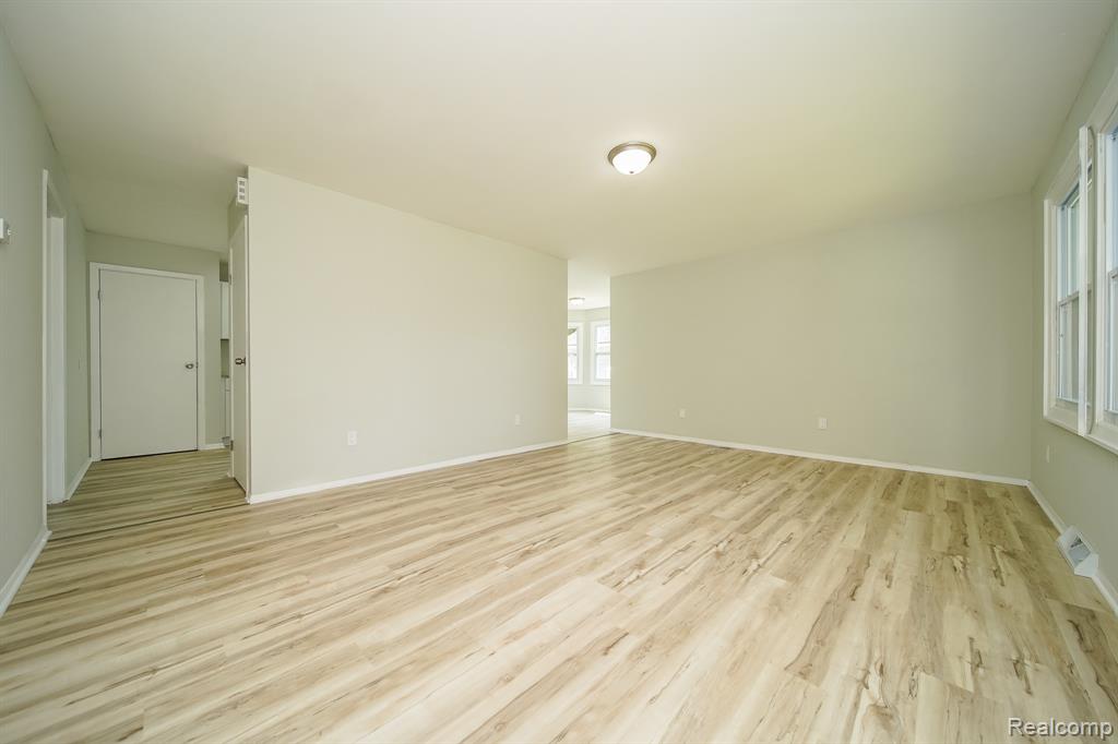 4865 Huston Drive, Lake Orion, MI — Photo 26