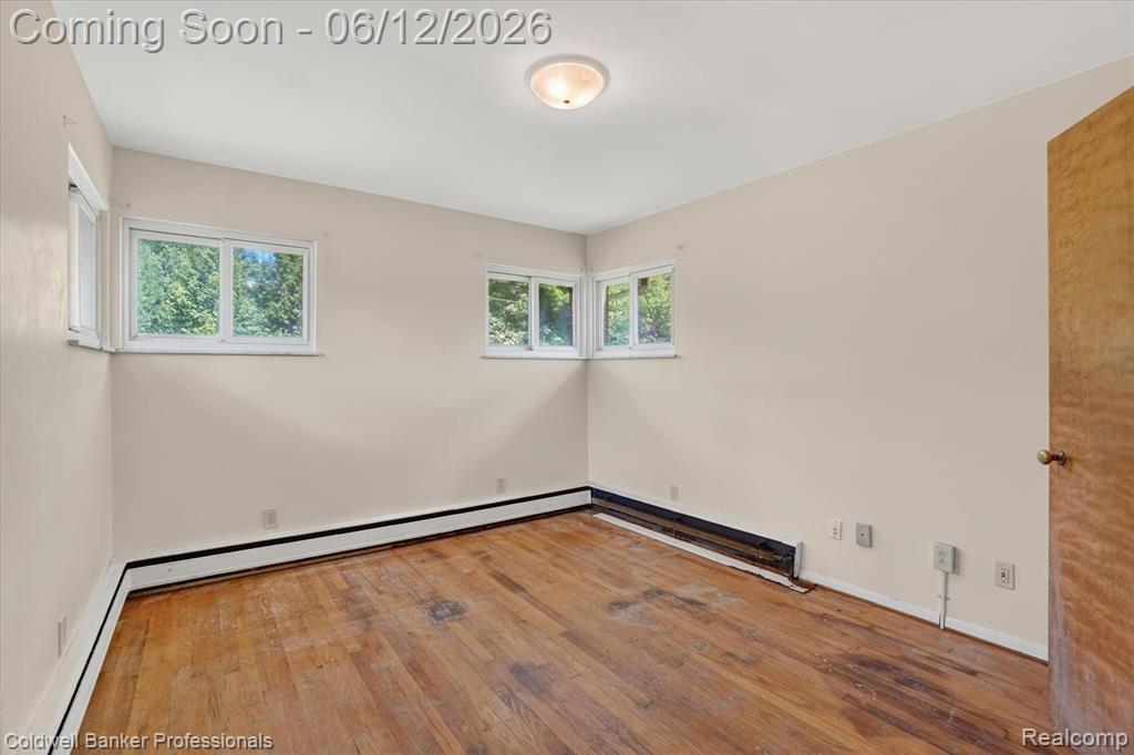 8245 Fenton Road, Grand Blanc, MI 48439 — Photo 32