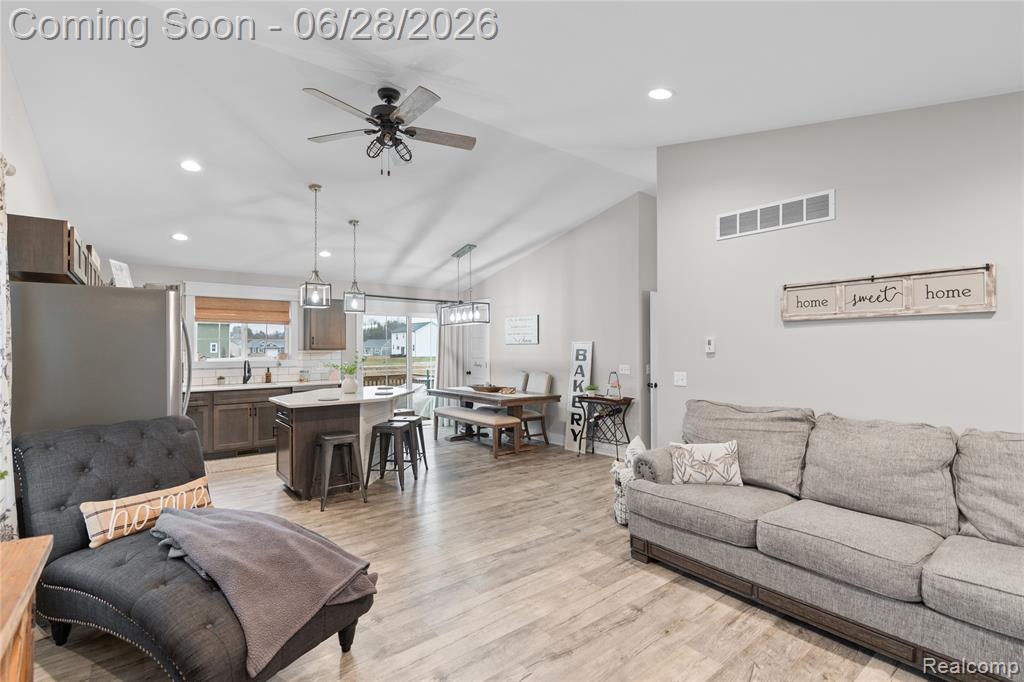 2096 Mozart Avenue, Davison, MI 48423 — Photo 12