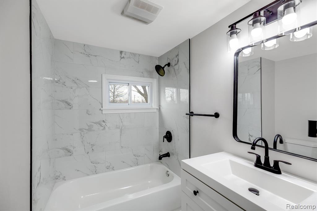 50 E NEVADA Street, Highland Park, MI 48203 — Photo 19