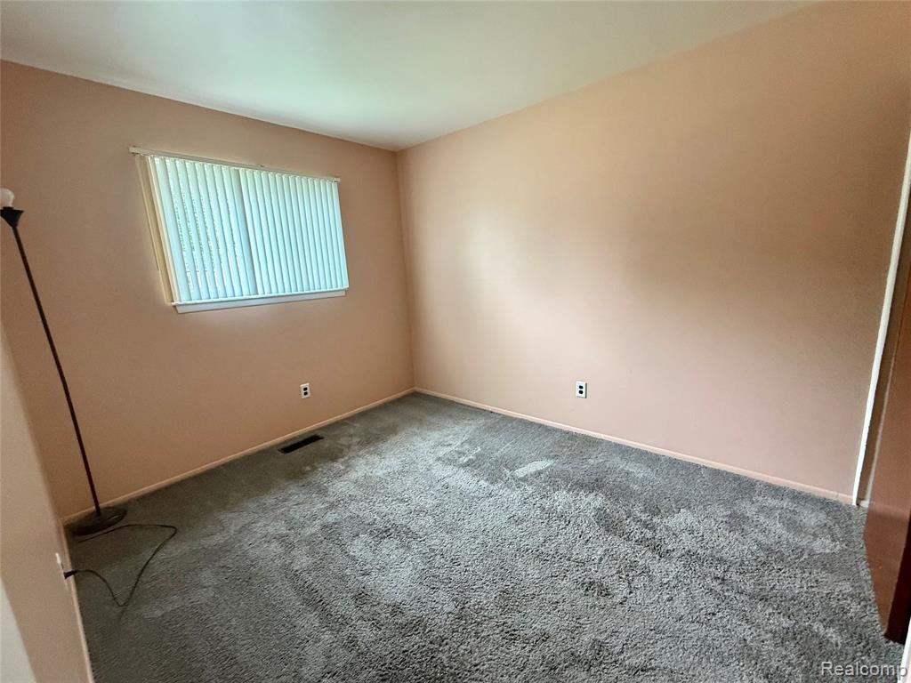5221 Woodward Street, Wayne, MI 48184 — Photo 13