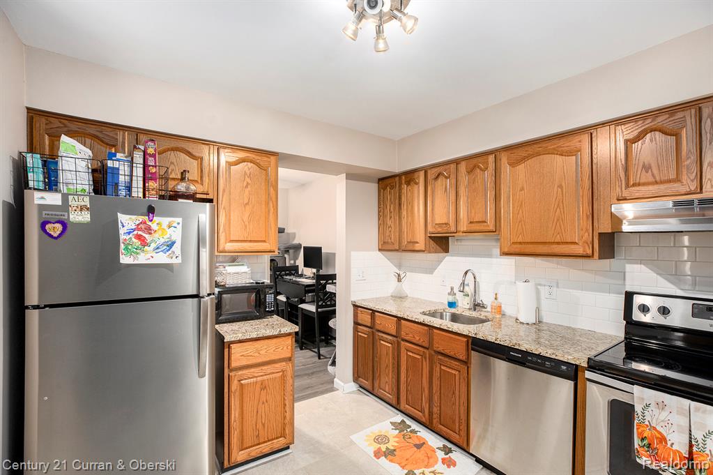 5840 Northfield Parkway, Troy, MI 48098 — Photo 8