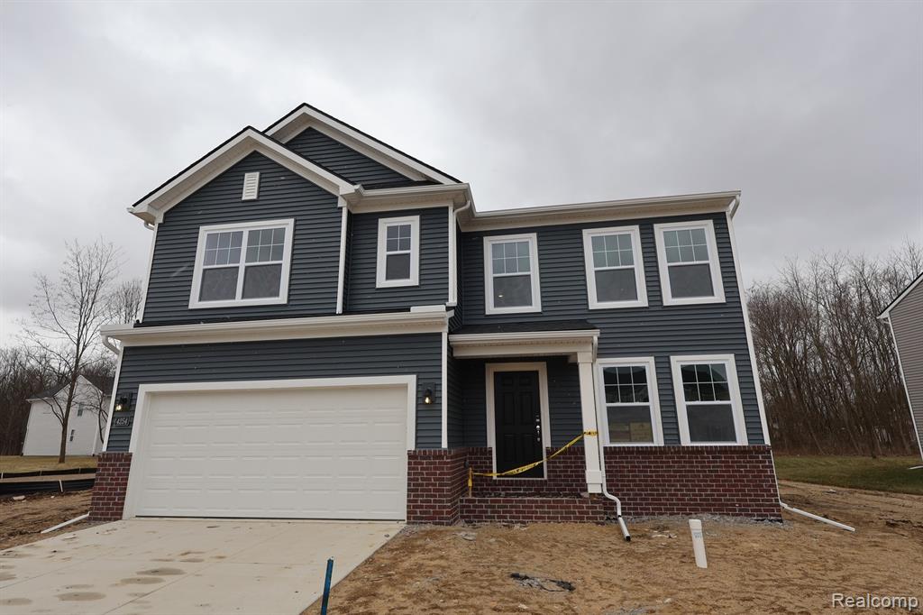 4254 Cedar Lane, Grand Blanc, MI 48439 — front exterior