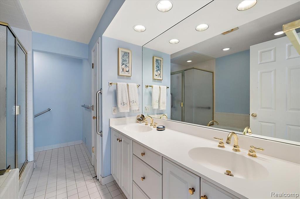 9000 Harbor Place Drive, Saint Clair Shores, MI 48080 — Photo 28