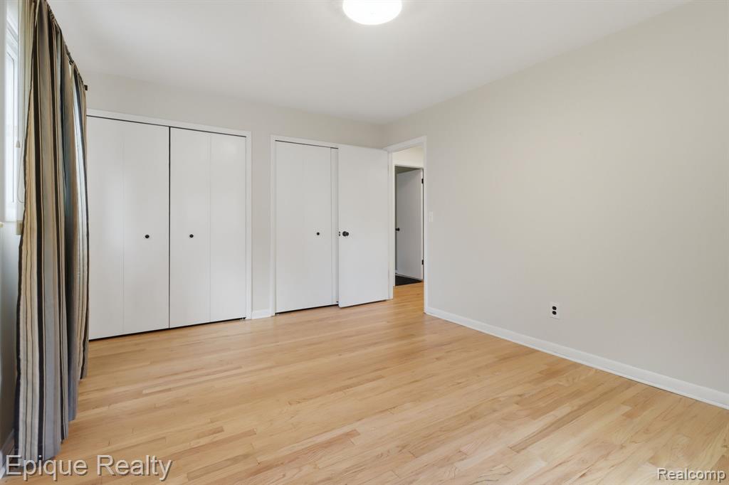 7335 Coach Lane, West Bloomfield, MI — Photo 16