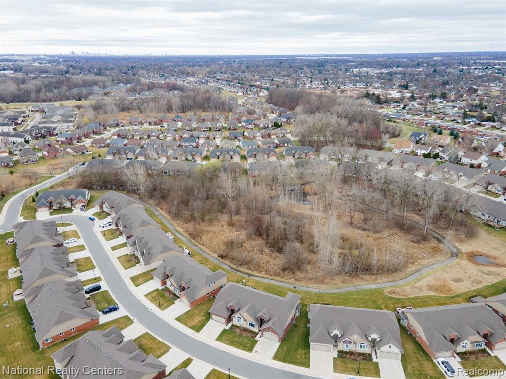 5236 HAWKSEYE Trace, Warren, MI 48092 — Photo 42