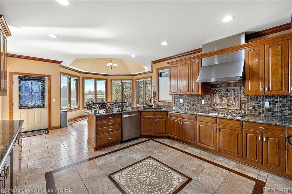 41194 MARKSWAY, Sterling Heights, MI 48314 — Photo 31