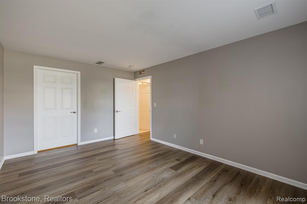 5292 Brookemonte Circle, Rochester, MI 48306 — Photo 28