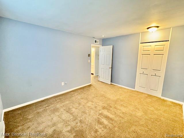 1806 Colonial Village Way, 1, Waterford, MI 48328 — Photo 10