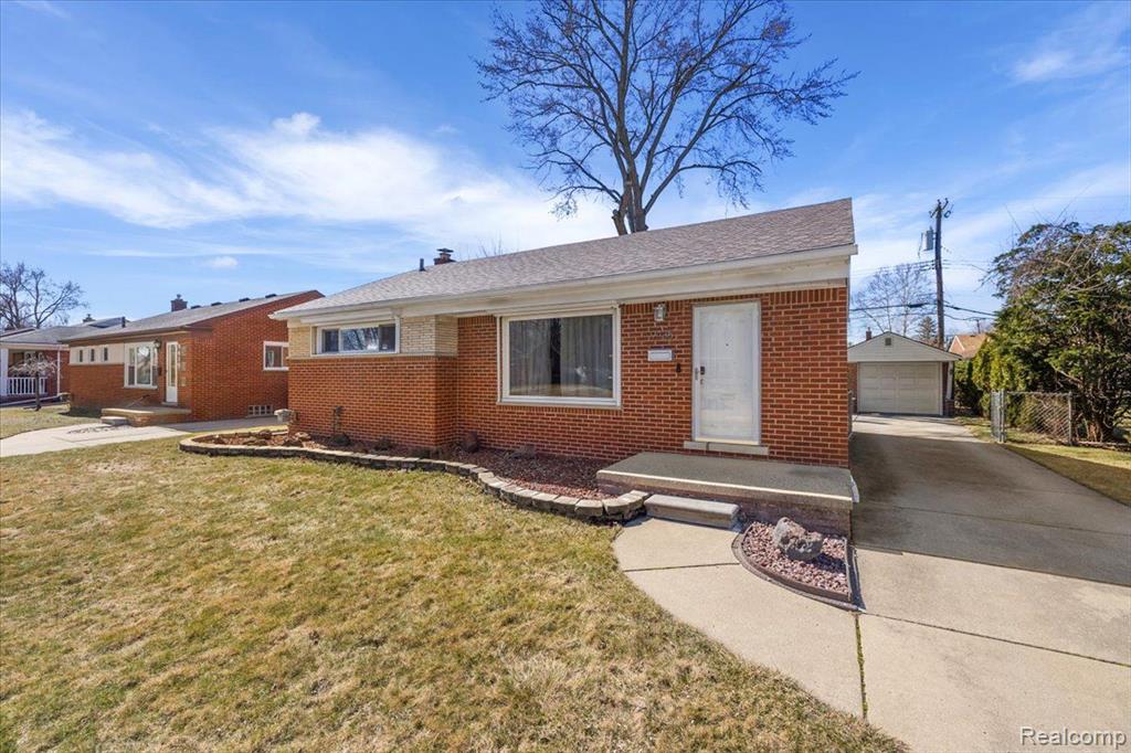 9435 GILLMAN Street, Livonia, MI 48150 — Photo 3