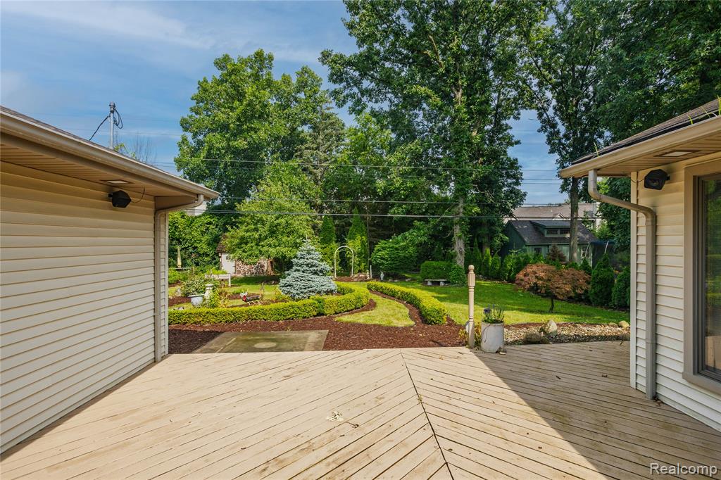 15800 Park Lane, Plymouth, MI 48170 — Photo 29