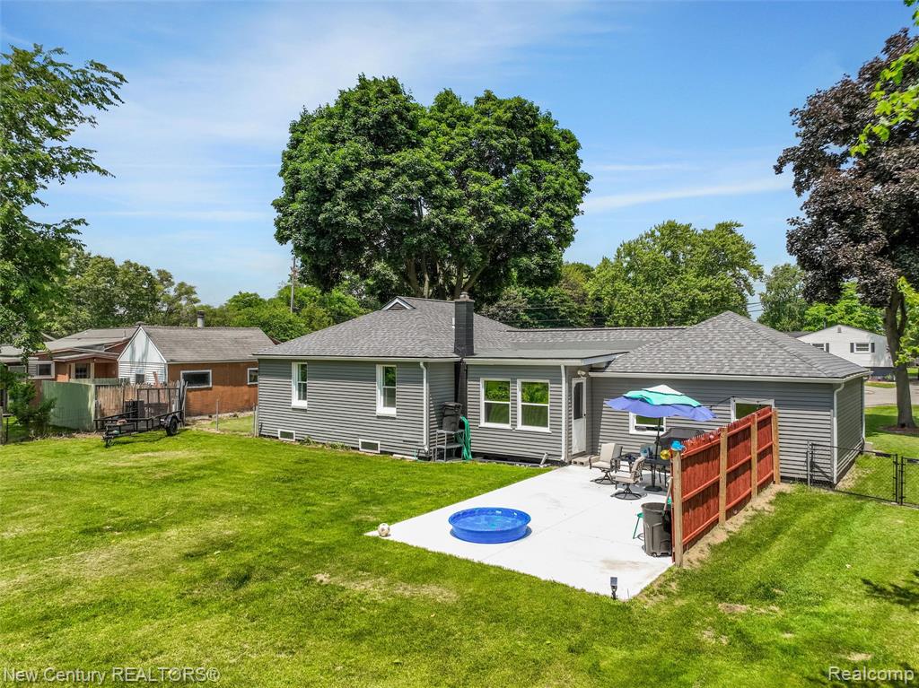 5763 Graves Street, Waterford, MI 48327 — Photo 30