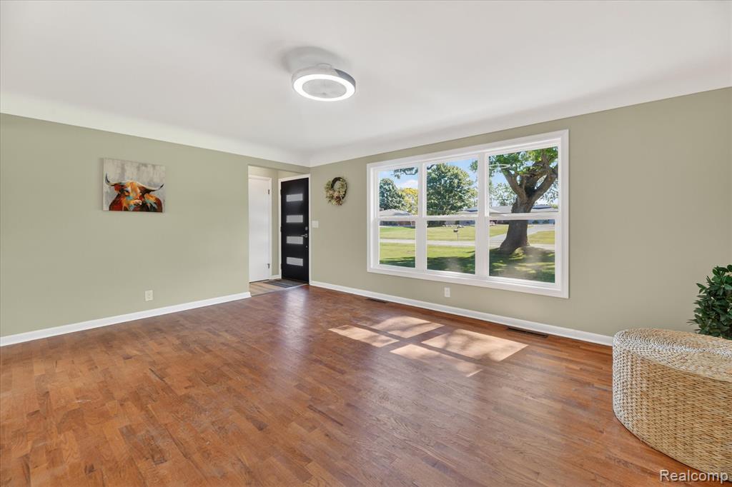 2250 Montague Road, Davison, MI 48423 — Photo 10