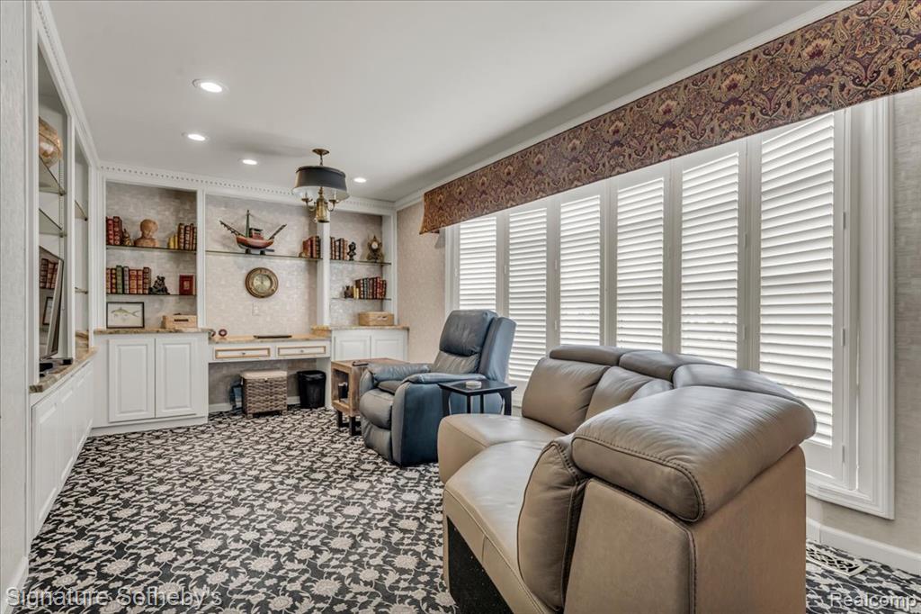 38383 Saddle Lane, Clinton Twp, MI 48036 — Photo 15