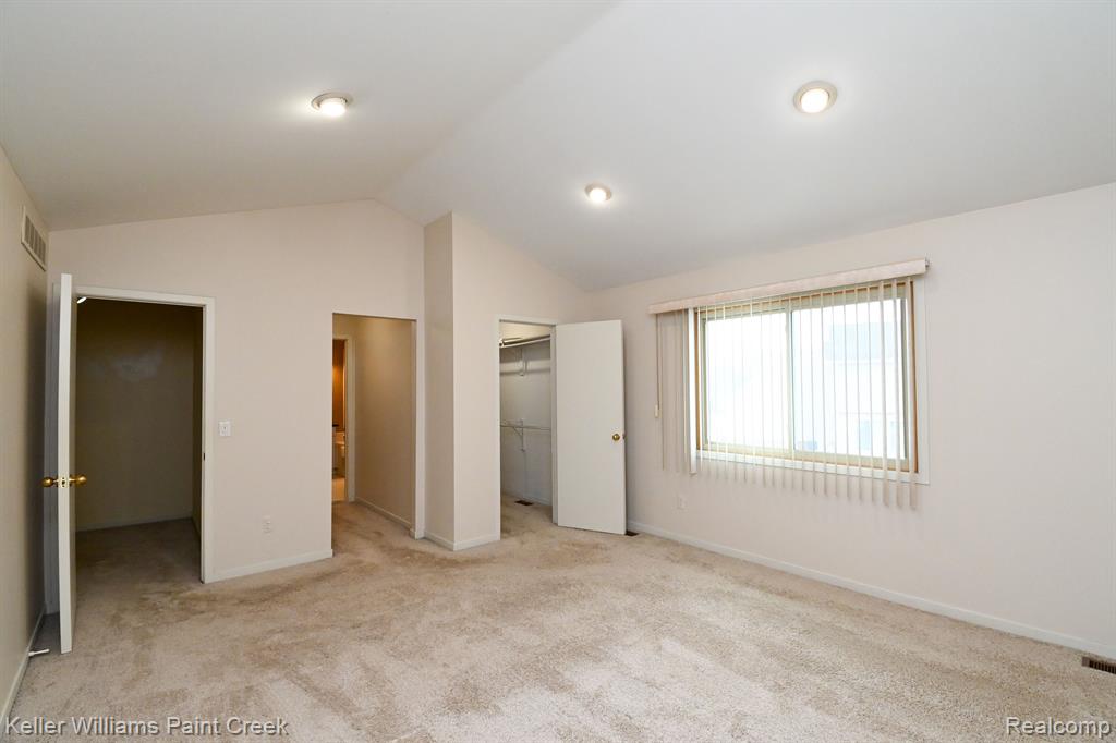 42571 Wimbleton Way, Novi, MI — Photo 28