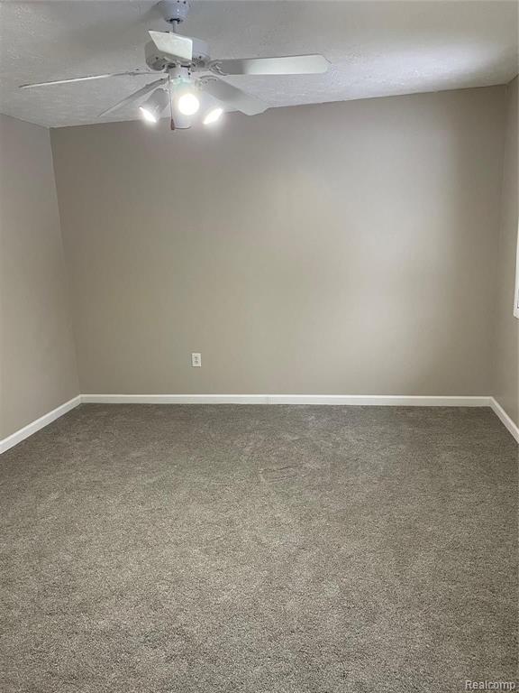 6820 FREDMOOR Drive, Troy, MI 48098 — Photo 11