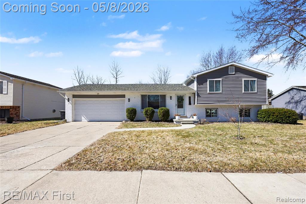 690 Montana Street, Marysville, MI 48040 — front exterior