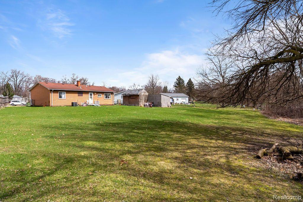 333 FAIRFIELD, Holly, MI 48442 — Photo 17